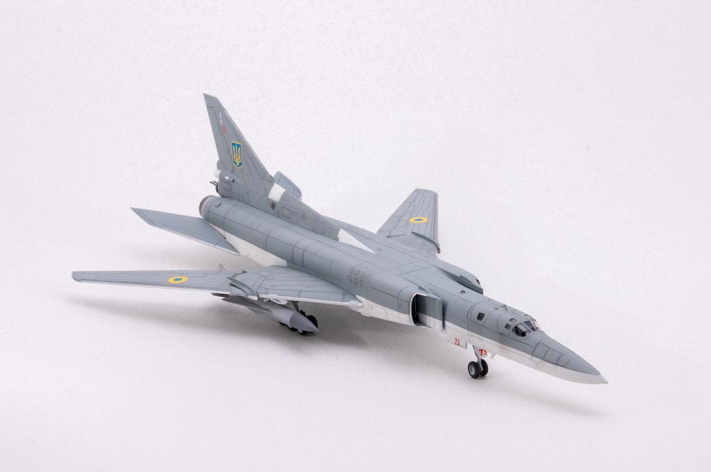 Aircraft Plastic Model Sets . Scale 1/144